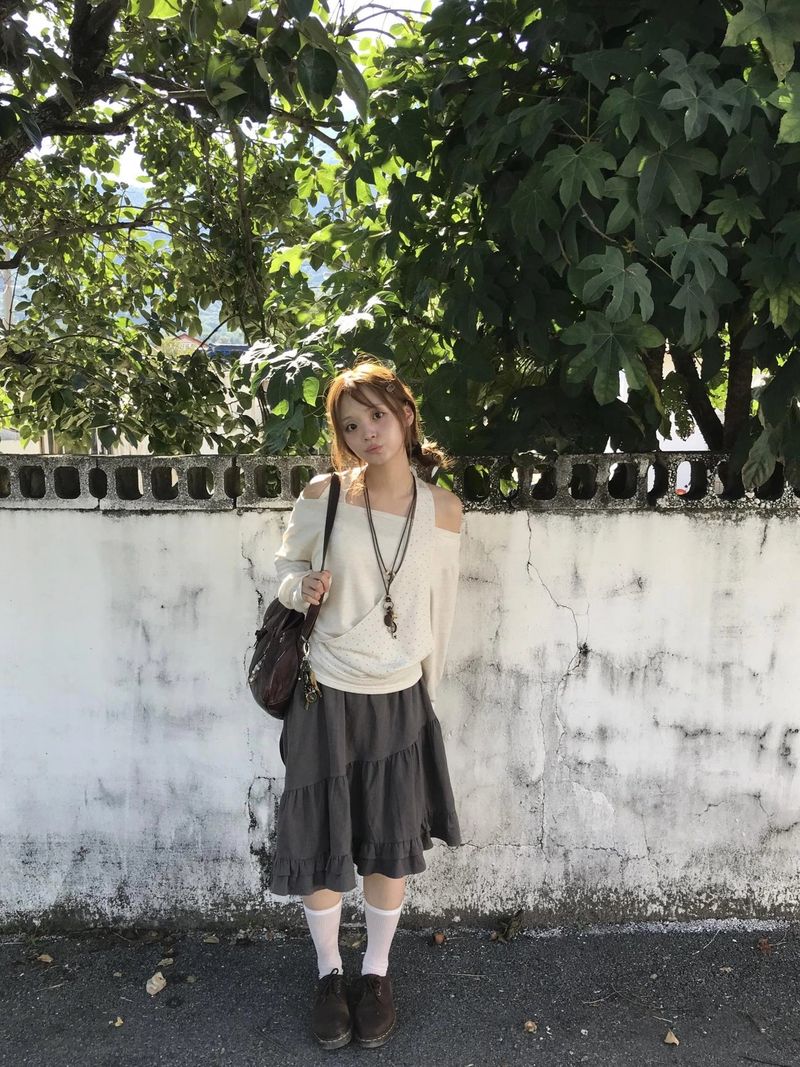 Lodi dot off-shoulder knit