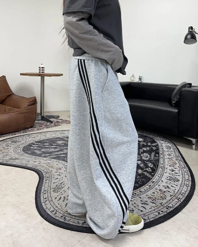 LD Curved Track Sweatpants