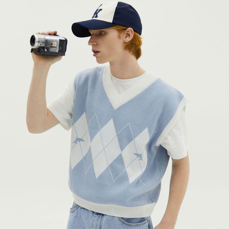 WaiKei（ワイケイ）の「Dolphin argyle vest（Tops）」