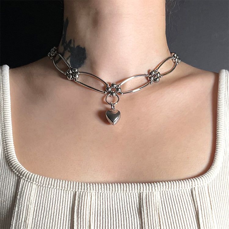Dazzling Club（ダズリン クラブ）の「Heart Braid Chocker (wear by Aespa Ningning)（Accessories）」