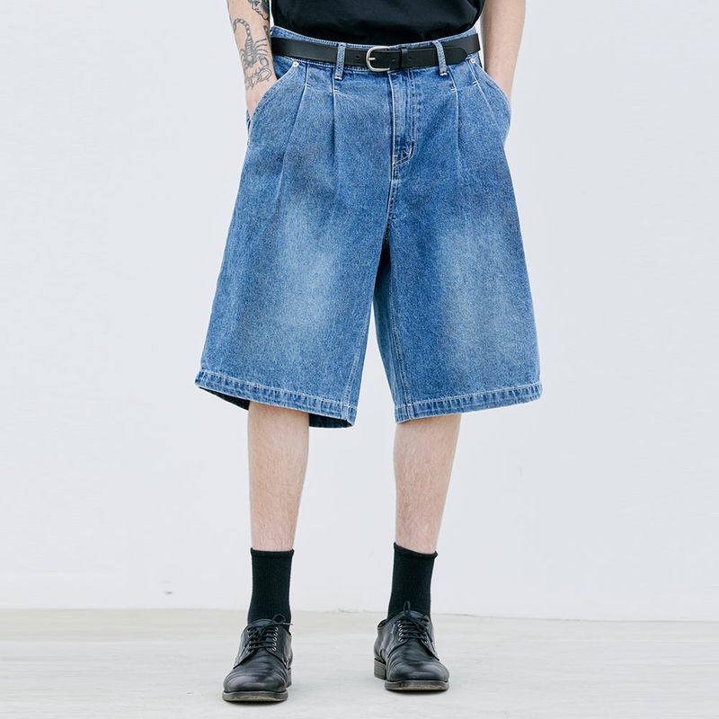 KND（ケイエンド）の「2 TUCK WASHED DENIM BERMUDA PANTS BLUE（Pants）」
