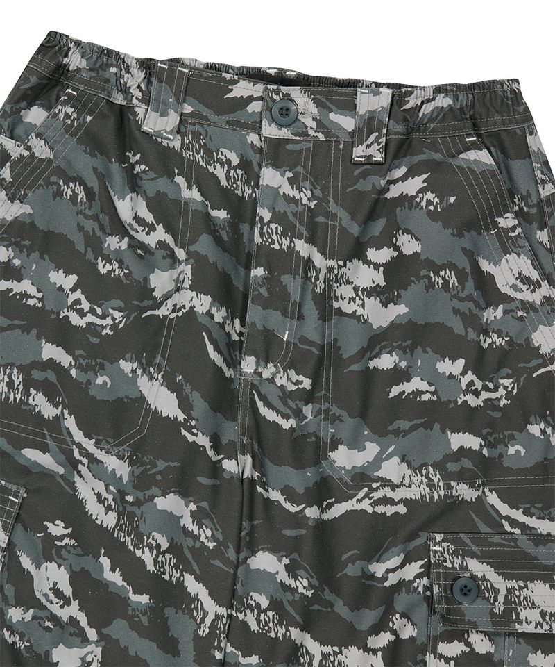 UTILITY CARGO CAMO SHORTS
