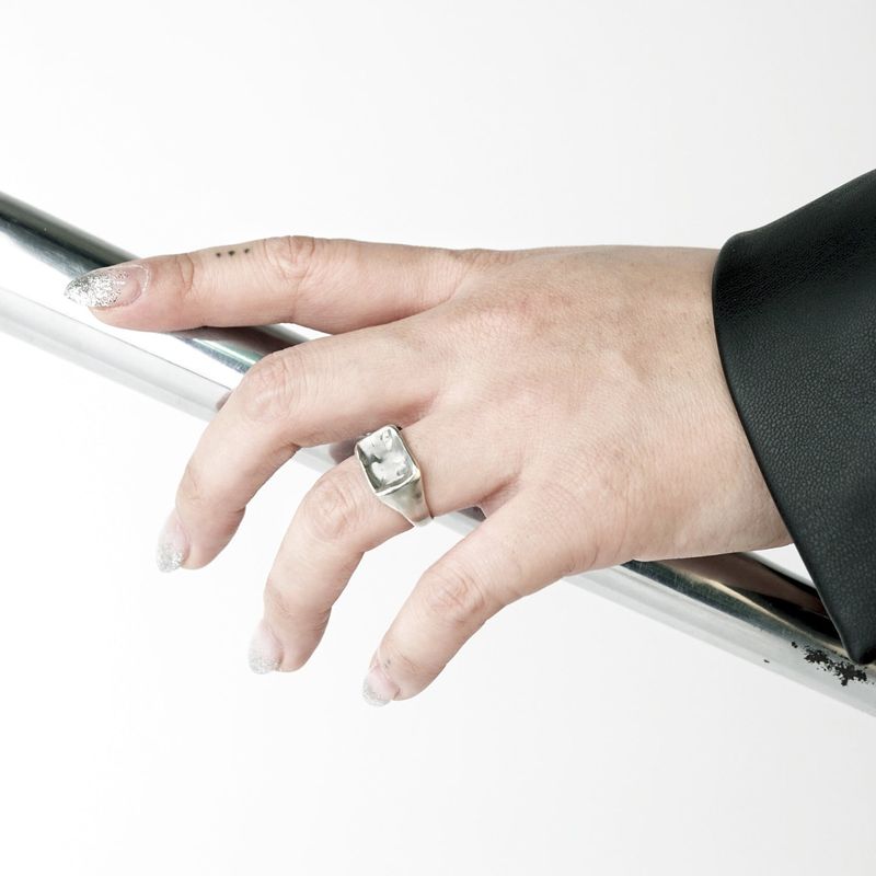 Melting Signet Ring 01