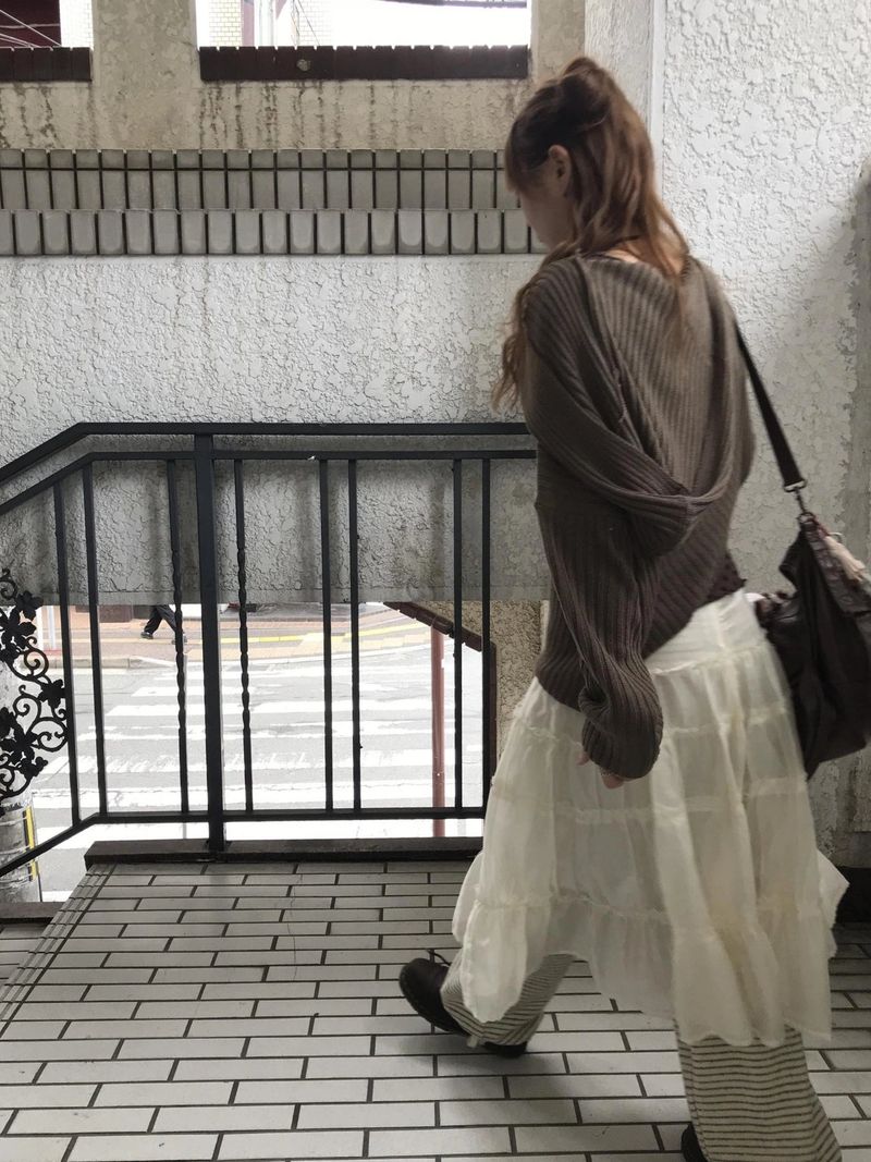 oka off-shoulder hoodie