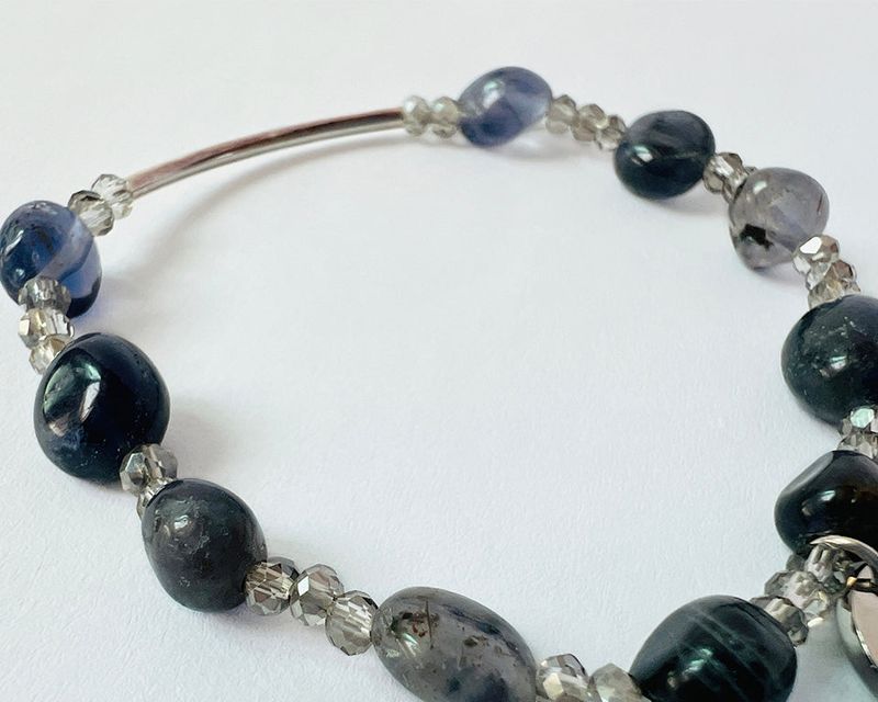 GEM STONE IOLITE BRACELET