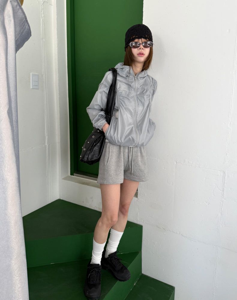 slit wind breaker
