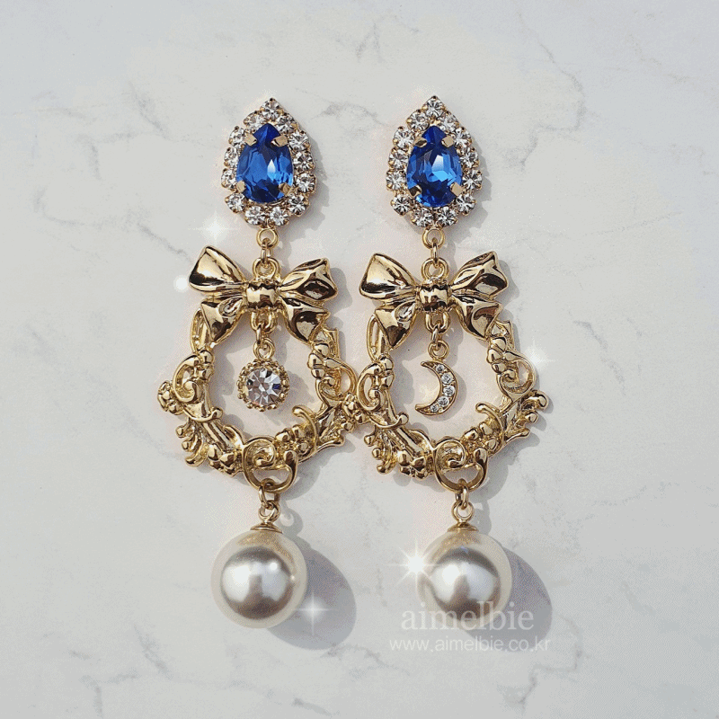 aimelbie（アイメルビー）の「ロイヤルブルーガーデンイヤリング（アクセサリー）」