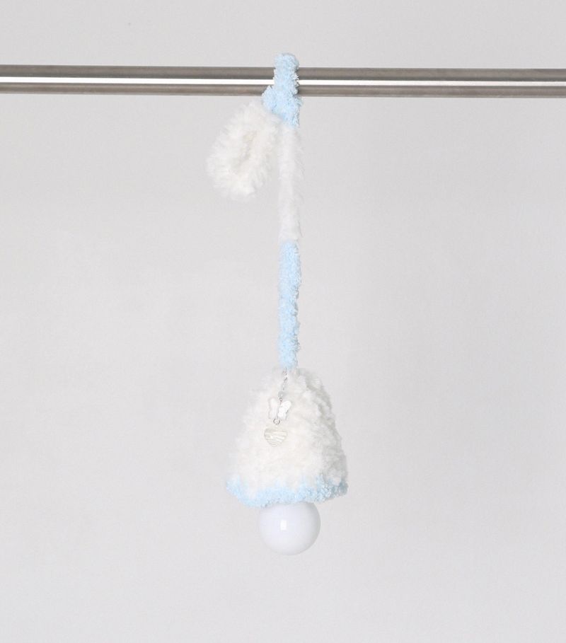 EOHWORKS（エオワークス）の「blue white fur light（インテリア）」