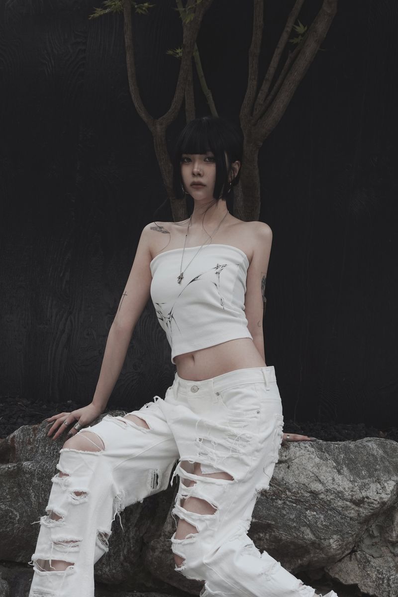 inner flow drawing top (white)