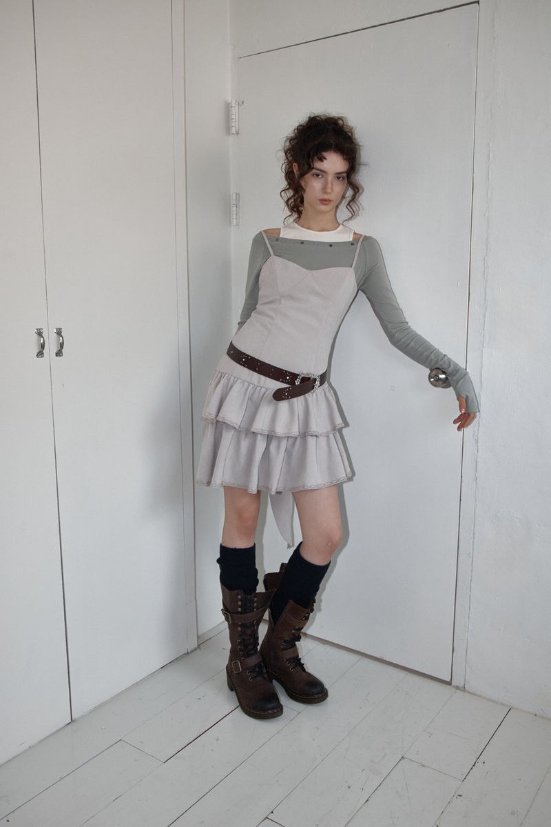 INSEOWL（インサウル）の「FADE SHIRRING OPS - BEIGE（Dresses）」