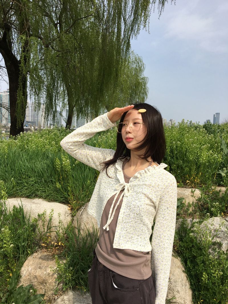 DUGGY(ダギー)の「Crochet Frill Cardigan (2color)(Tops)」