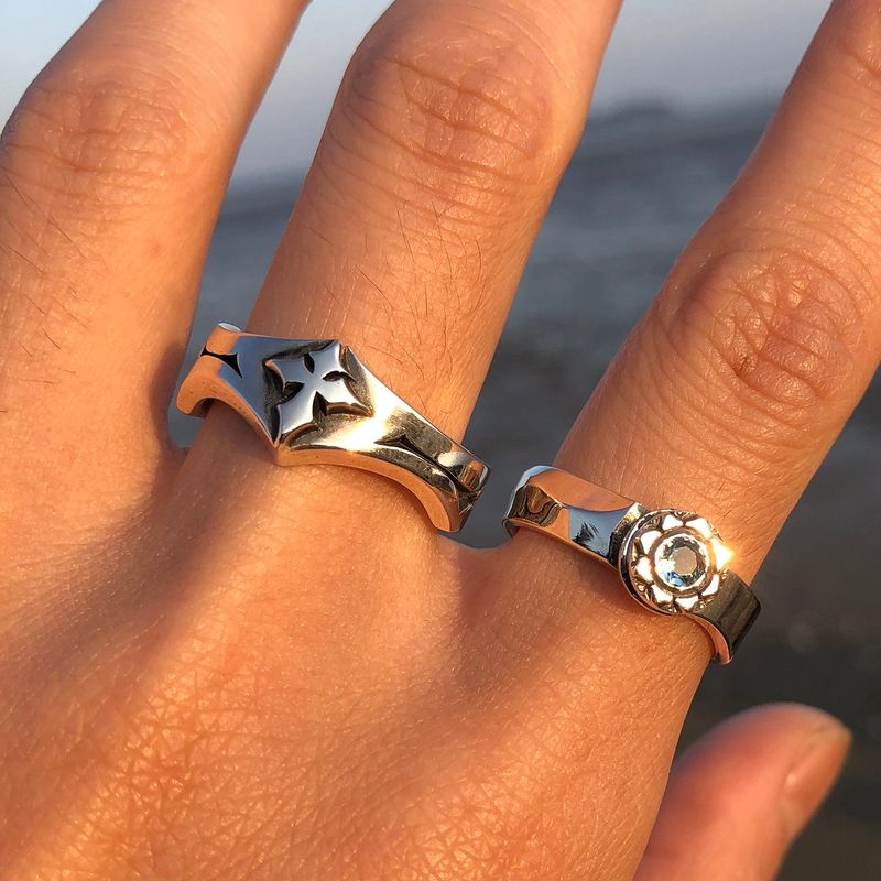 Licht Ringlet silver ring