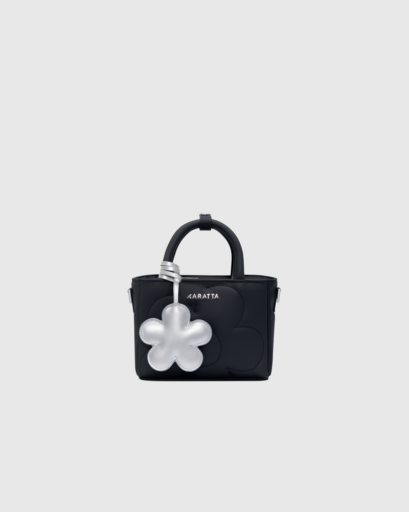 KARATTA（カラッタ）の「エアバッグフラワー BLACK | FLOWER TAG SILVER (FREE)（バッグ）」