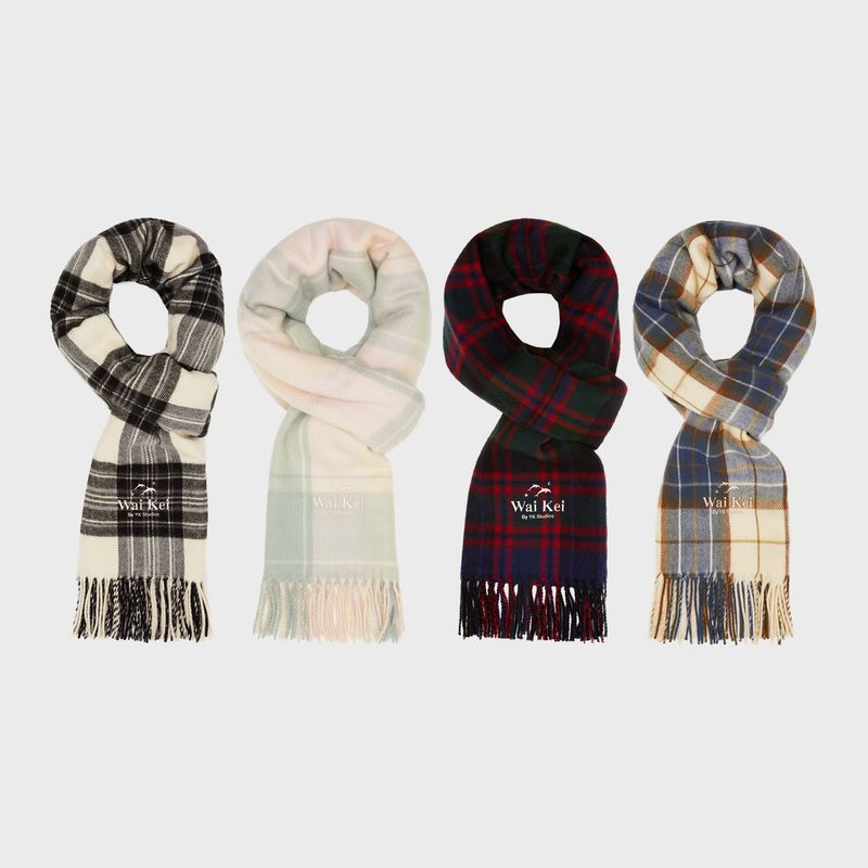 Logo embroidery check muffler