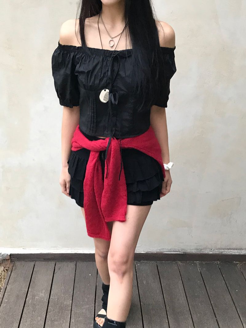 Lovely Note Two-Way Square Neck Off Shoulder Ribbon BLouse