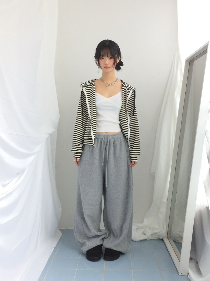 ner.ui.bin（ノエビン）の「Snow balloon fleece pants（Pants）」