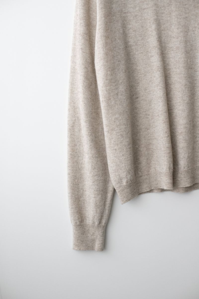 Cashmere turtle neck knit (Beige)