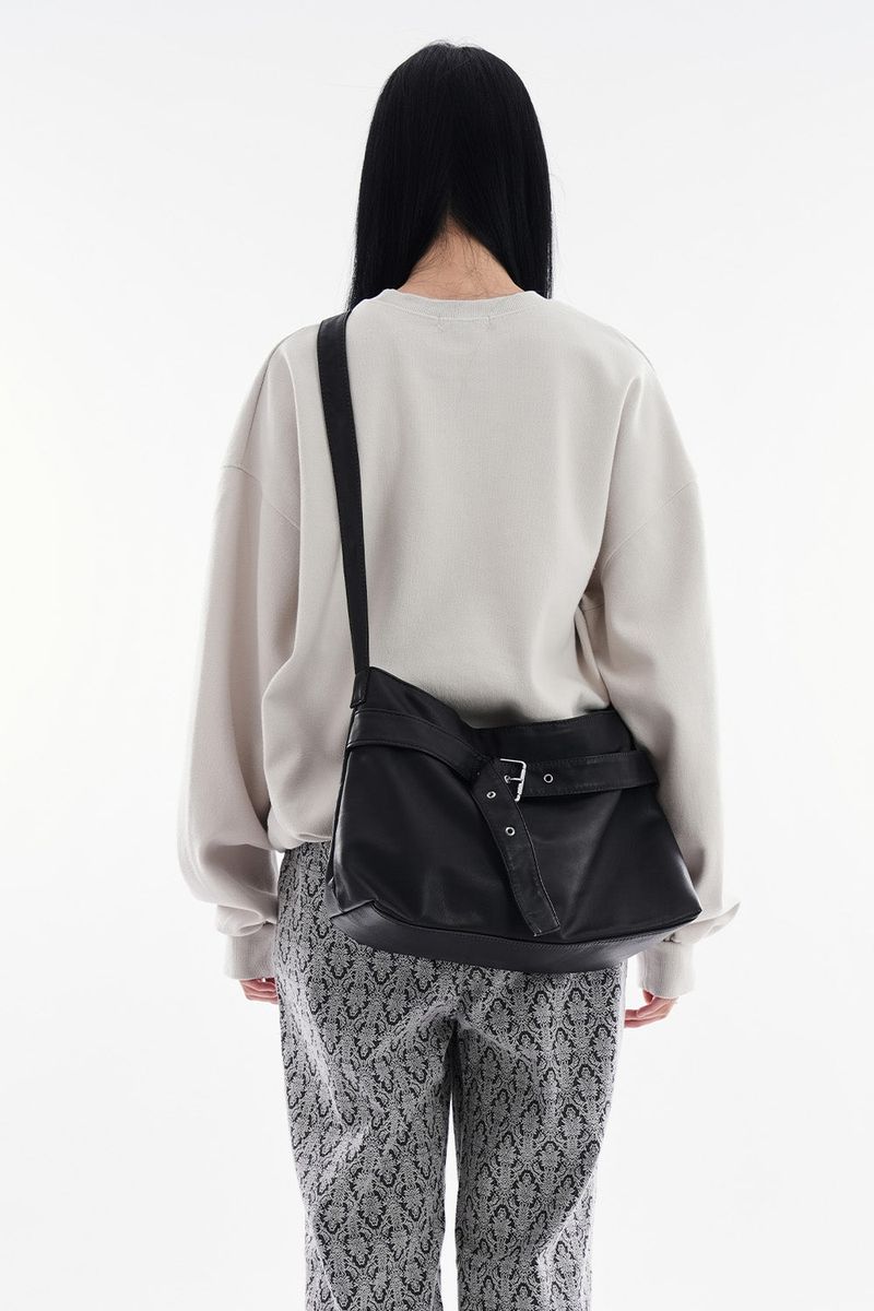 Seeley vintage leather shoulder bag