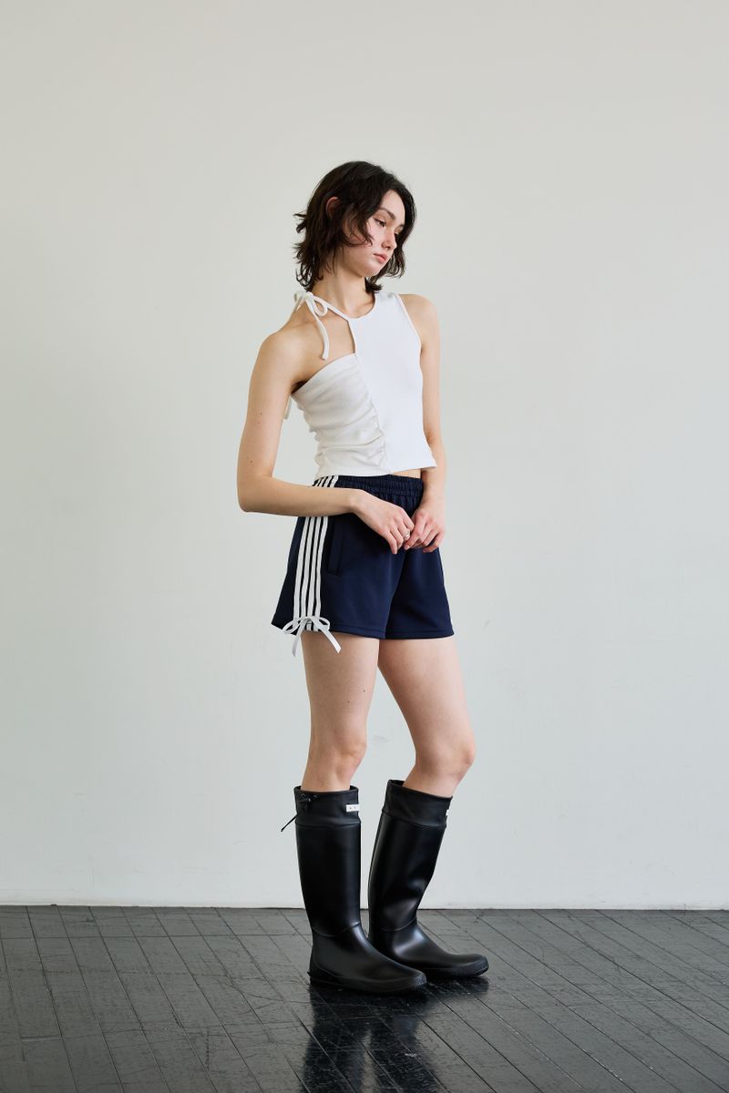 BEBE UNBALANCE SLEEVELESS TOP / WHITE
