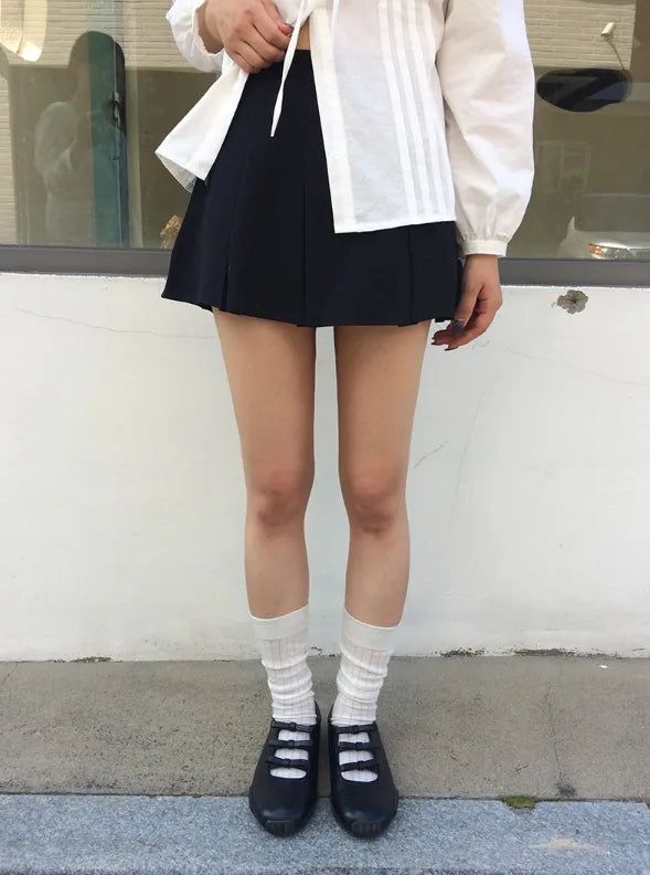 anyonemore（エニーワンモアー）の「Mea Flare Pleats Mini Skirt（Pants）」