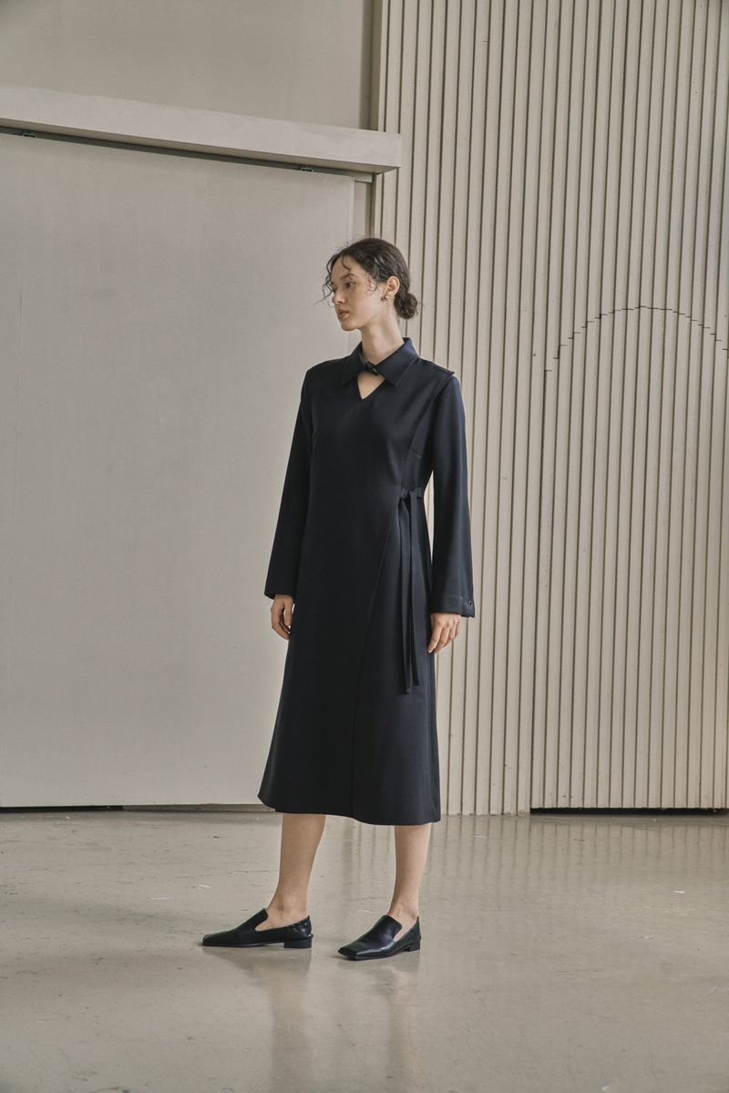 COLLAR CUTOUT DRESS_BLACK