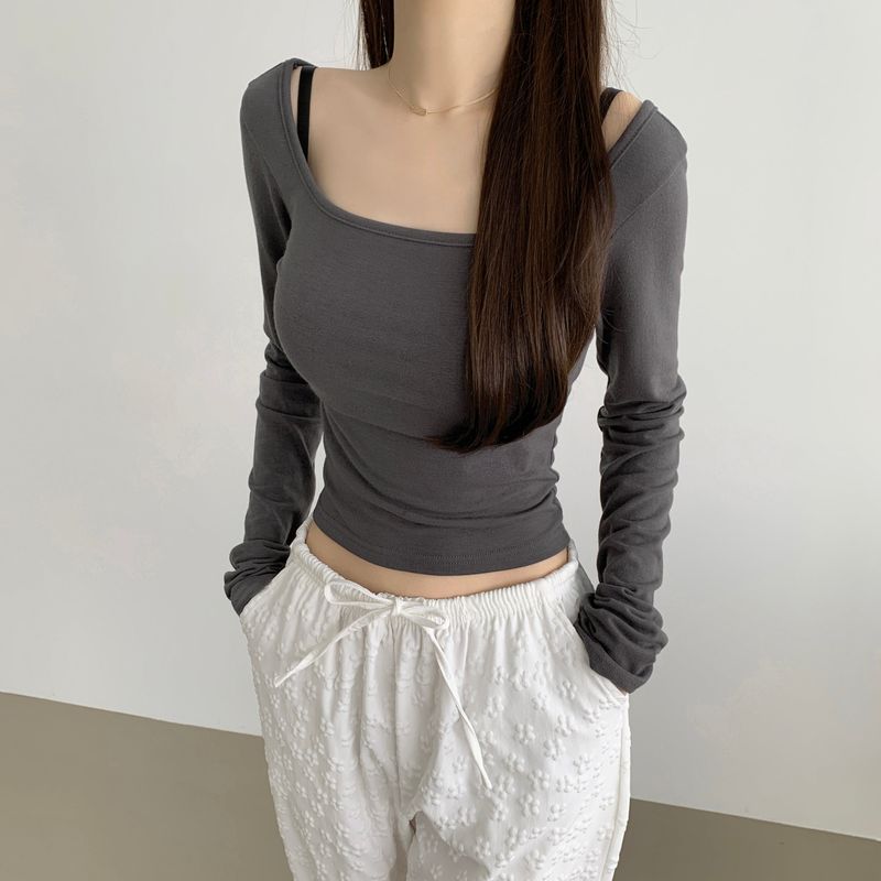オープンウエストUネック長袖Tシャツ