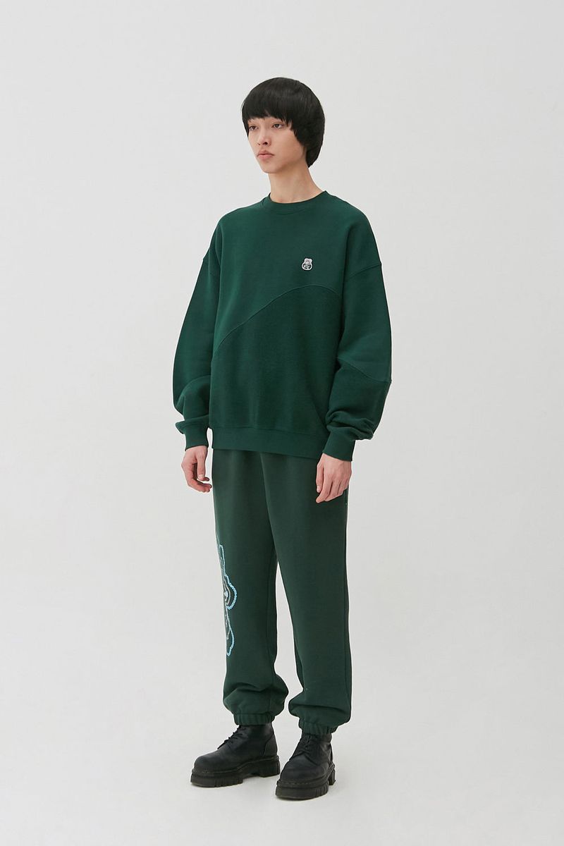 Reverse Bear Patch Crewneck_Green