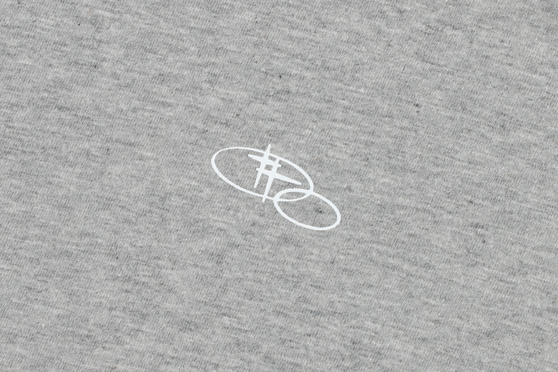 WIDE FIT SHINING LOGO TEE SHIRT