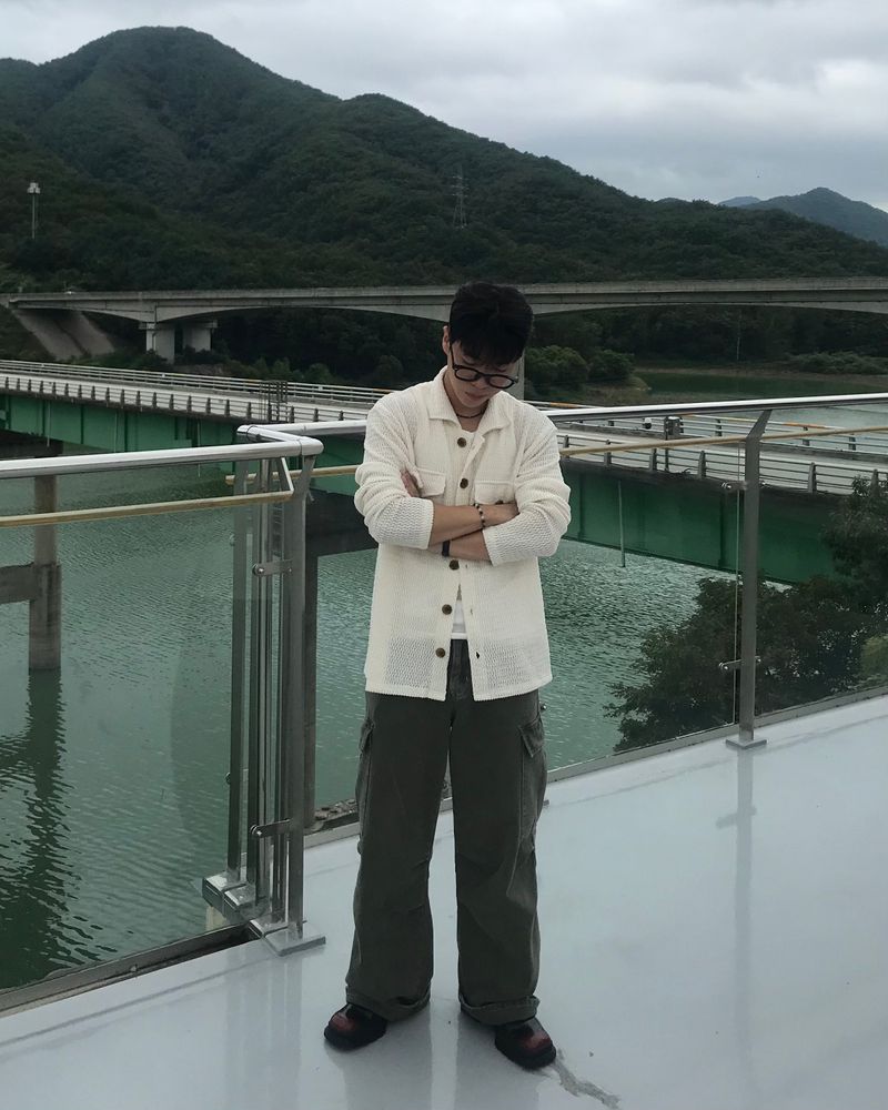 Deep-Dye Cotton Cargo Pants