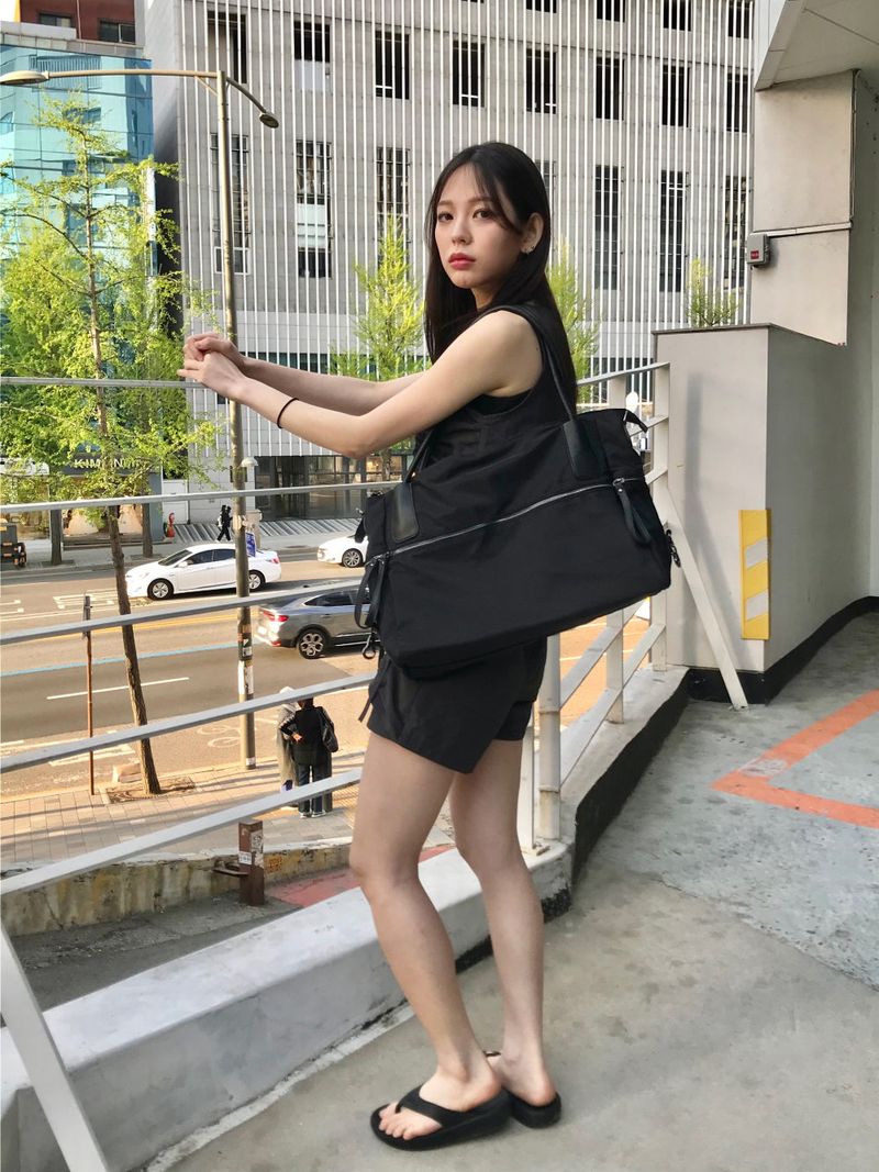 Lovech set up sleeveless