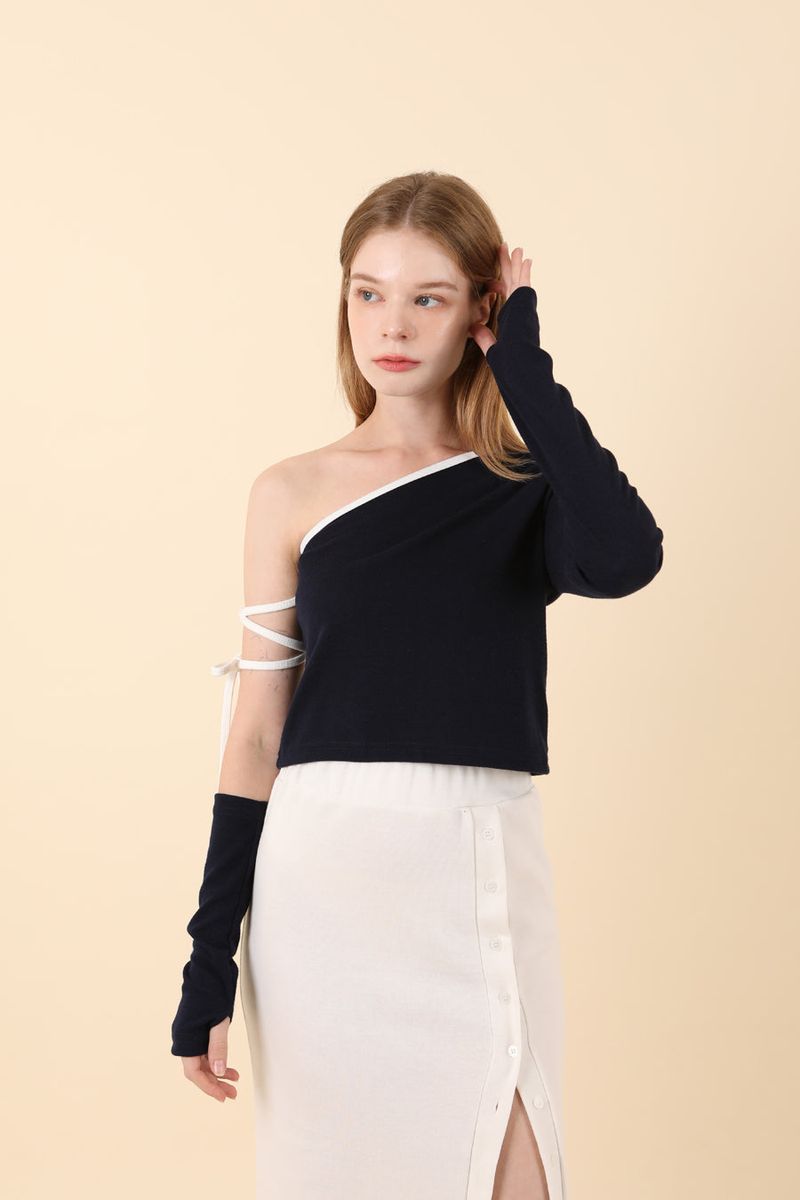 Strap Off Shoulder Warmer T-shirt Navy