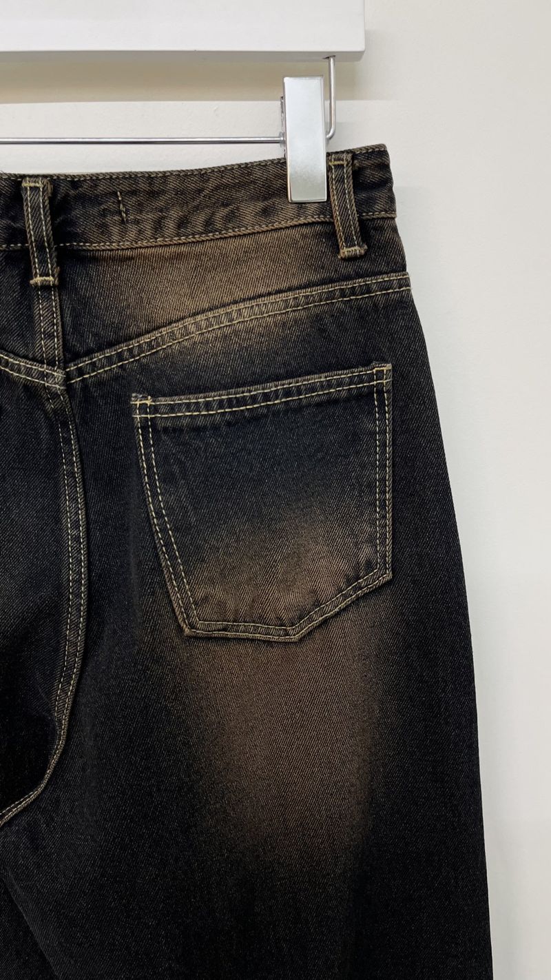 TRASH JEAN