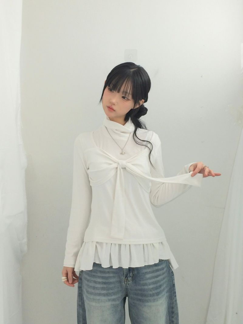ner.ui.bin（ノエビン）の「Daily Flare Turtleneck Top（Tops）」