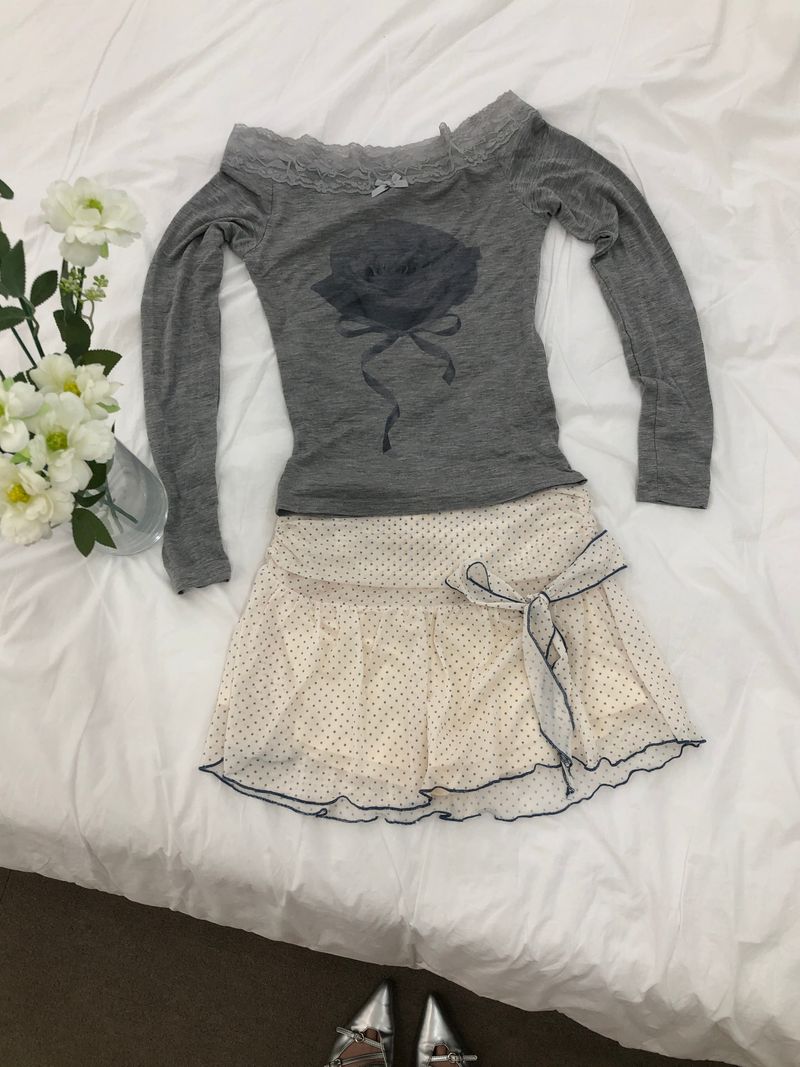 Lace Rose Gray Sleeve