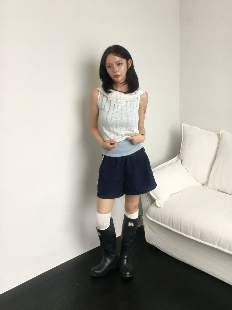 Two-line nylon washable shorts (8c)