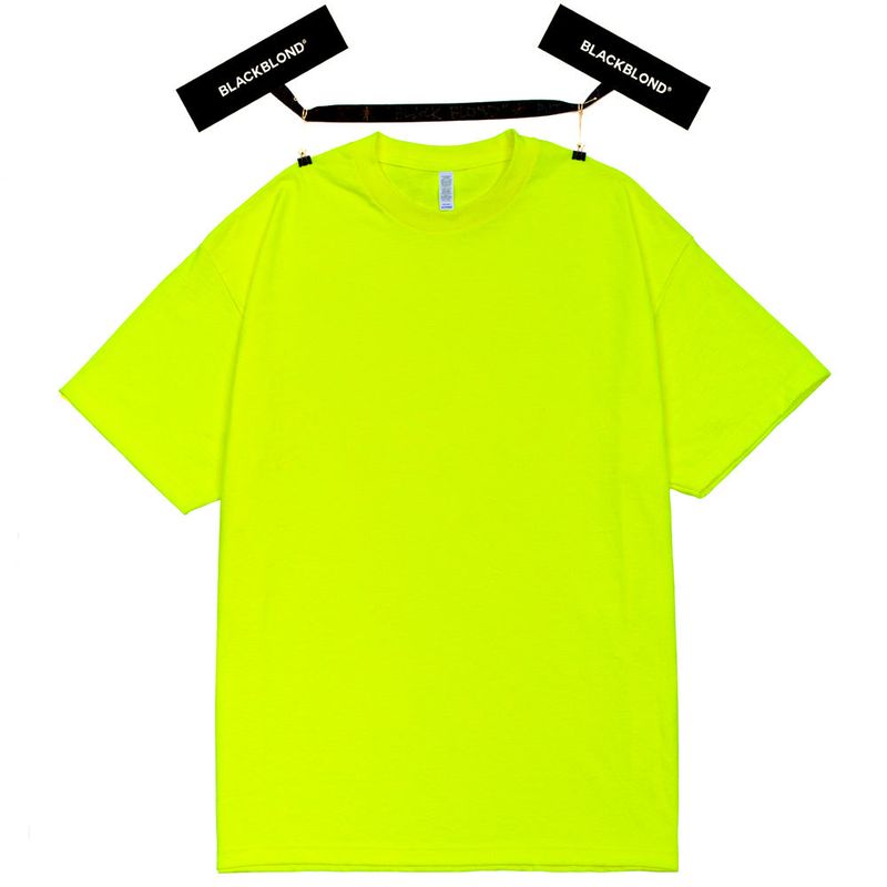 クラシックスプレーロゴTシャツ