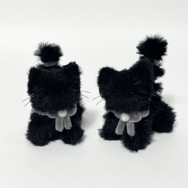 Myomyo cat keyring_black