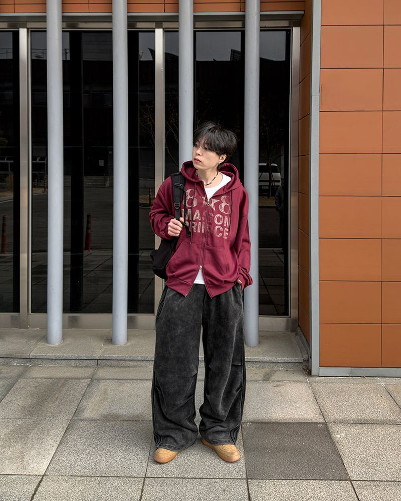 Dakel Vintage Graphic Zip-Up Hoodie