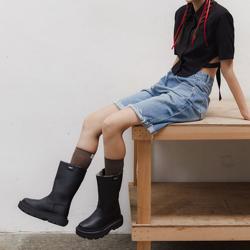 MILLION BOOTS BLACK