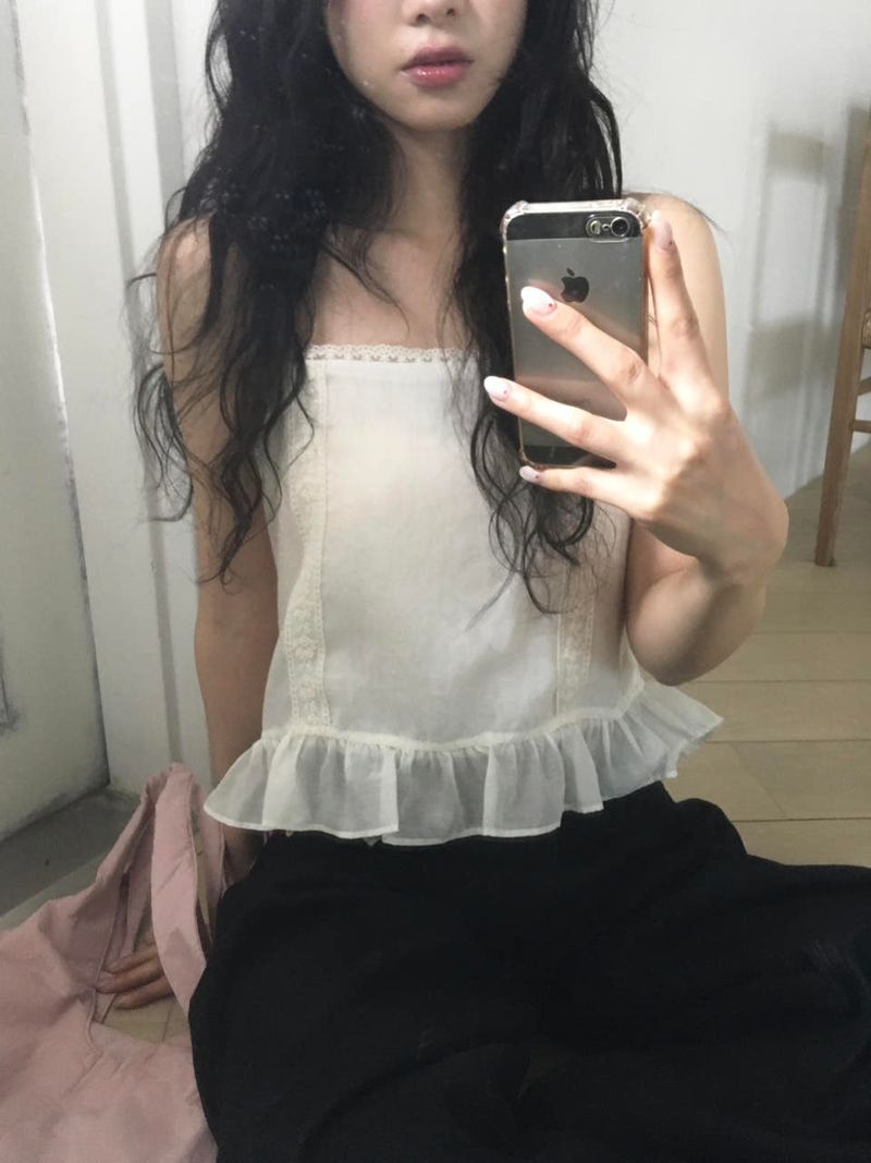 moroi(モロイ)の「Lace Sleeveless Blouse(Tops)」