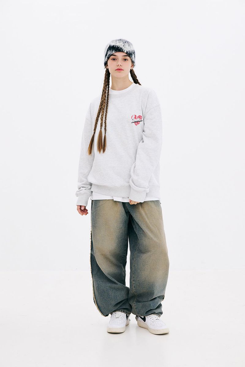 BSRABBIT(ビエスラビット)の「HEART RABBIT CREWNECK HEATHER GREY(Tops)」