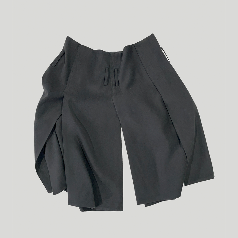 PROPELLER SKIRT: CHARCOAL