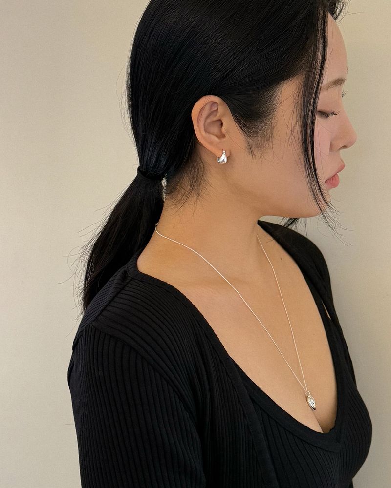 Puff puff earring (silver)