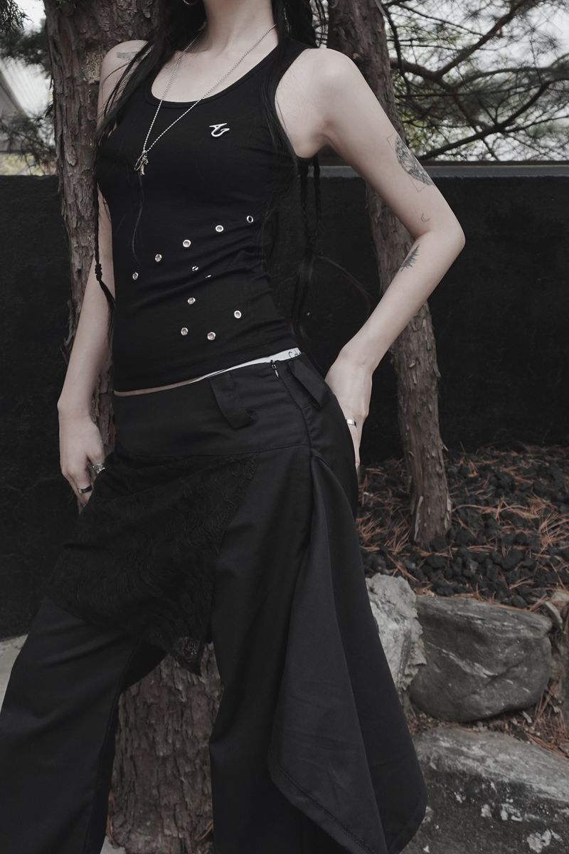 silent symbol eyelet sleeveless (black)