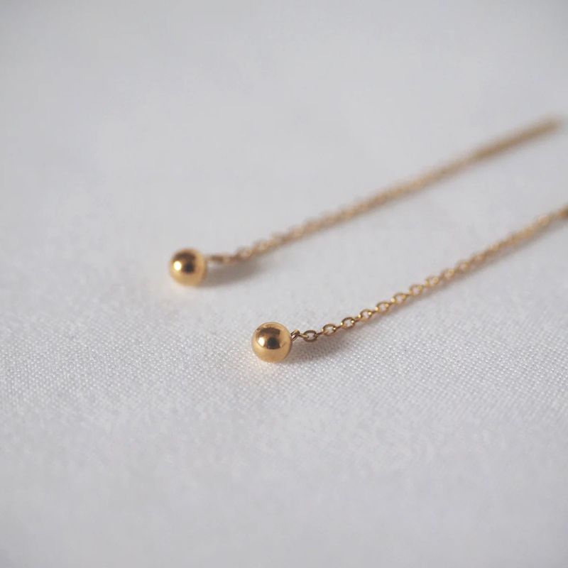 Lela Minimal Drop Earrings