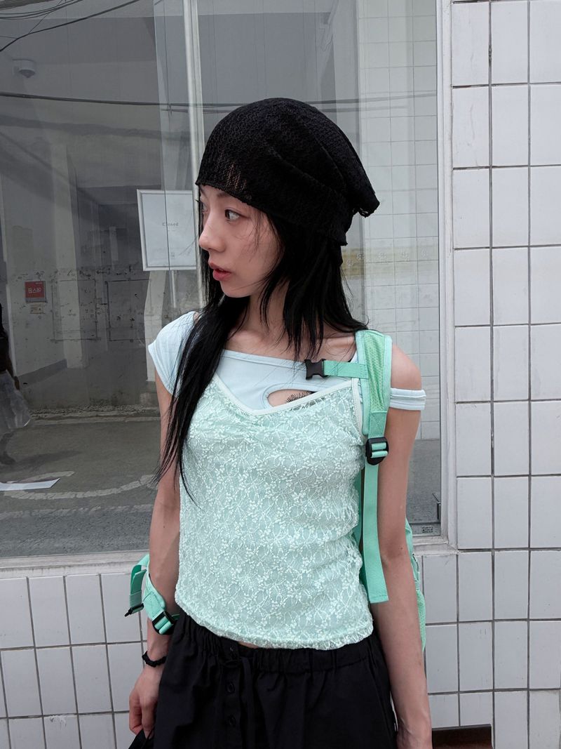  LACE EYELET CAMISOLE
