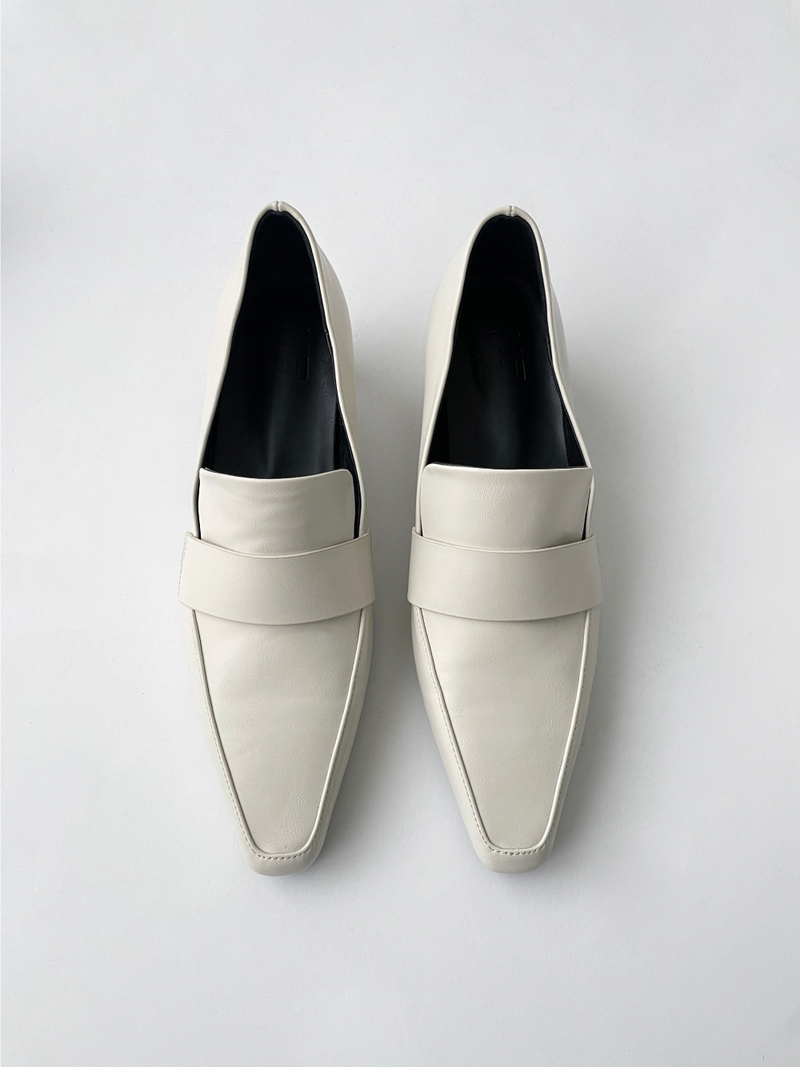 loafer middle heel
