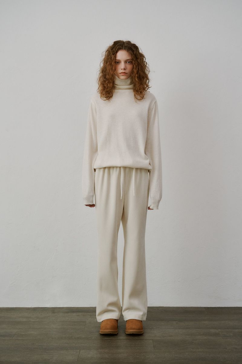 PLAT DU JOUR(プラドゥジュール)の「Corduroy boots cut pants (Ivory)(Pants)」