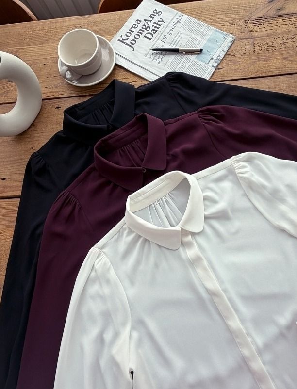Nero Collar Shirring Hidden Button Puff Blouse