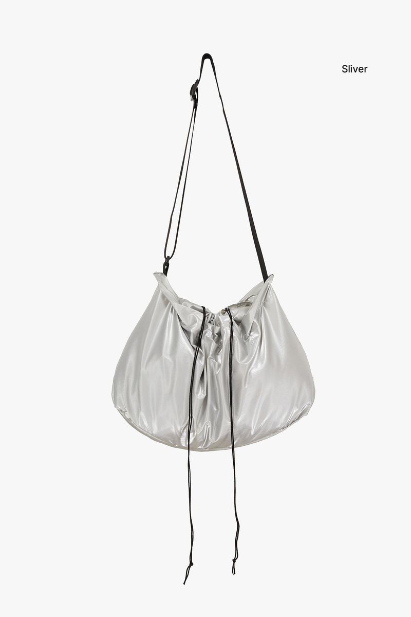 Spotlight glossy cross bag
